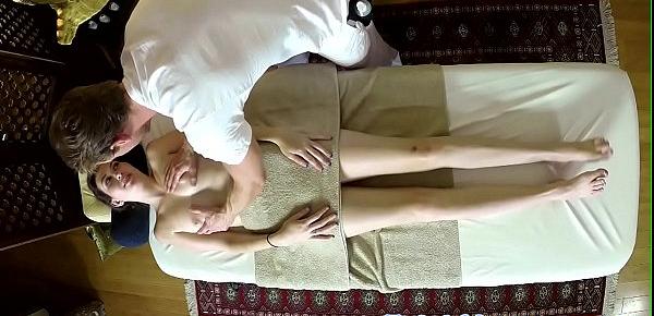  Deepthroating massage amateur gets filmed